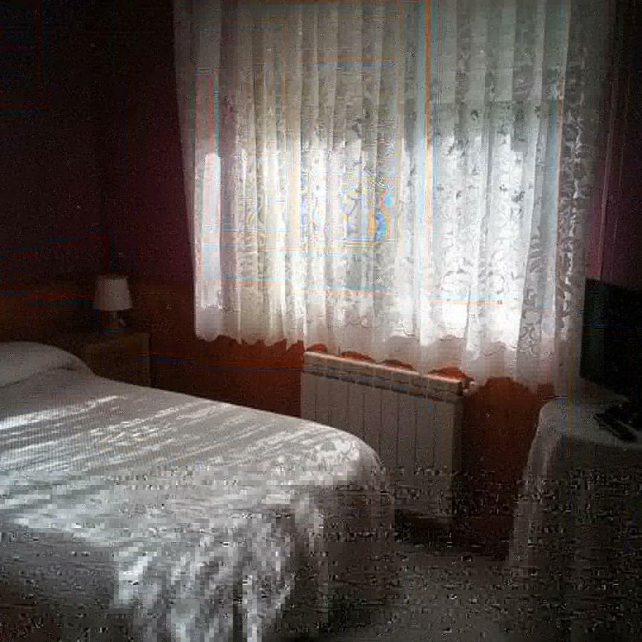Hostal El Venero Sotillo de la Adrada Zewnętrze zdjęcie