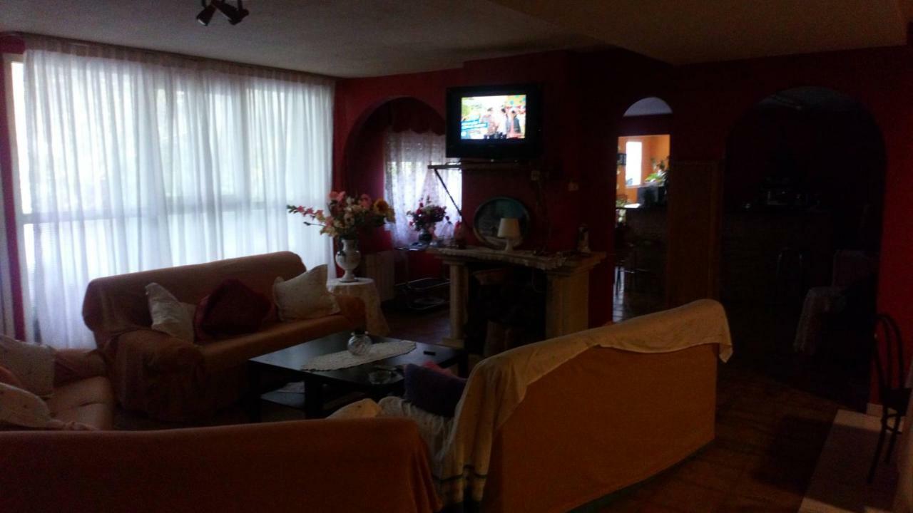 Hostal El Venero Sotillo de la Adrada Zewnętrze zdjęcie